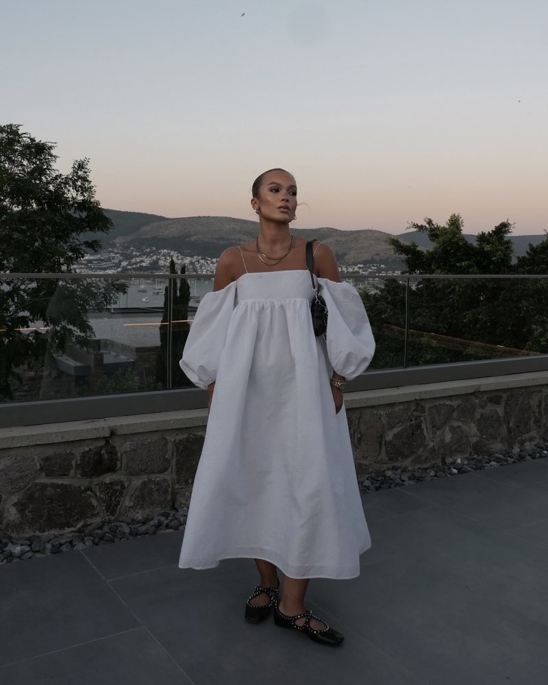 Gucci Horsebit Chain small shoulder bag, Bally Baunty studded ballerina shoes and Cecilie Bahnsen Holly Puff-sleeve Cotton Off-the-shoulder Maxi Dress worn by Oumayma Elboumeshouli | oumaymaboumeshouli's closet