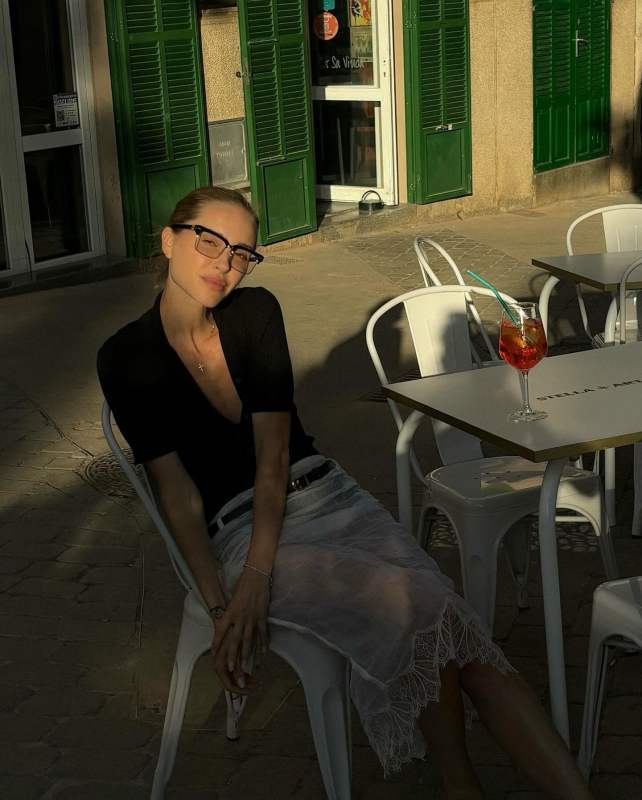 MIU MIU Square glasses and Coperni belted organza midi skirt worn by Pernille Teisbaek | pernilleteisbaek's closet