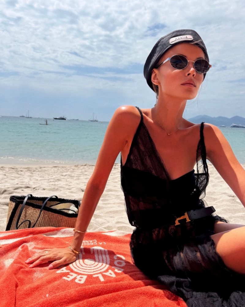 Saint Laurent SL 692 Sunglasses Silver-Silver-Grey worn by Ksenia @wustova