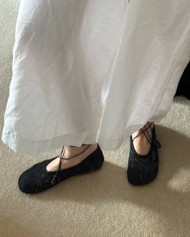 ALOHAS Rosemary Crochet Black worn by Victoria | victoriaxbel's closet