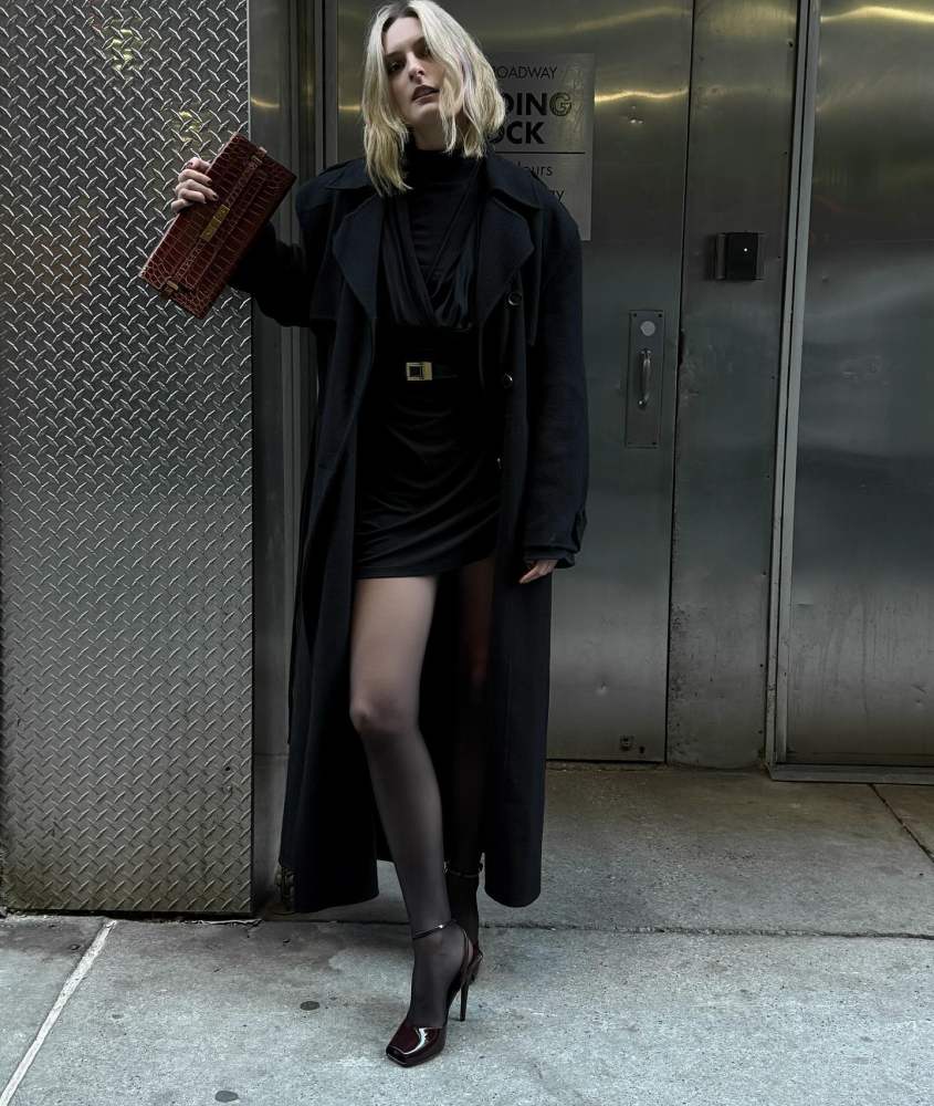 Saint Laurent La Scandale 110 patent leather peep-toe pumps, Saint Laurent La 76 Glossed-leather belt, Saint Laurent Manhattan croc-effect leather clutch and The Frankie Shop Nikola wool and cashmere trench coat worn by Christie Tyler | christietyler's closet