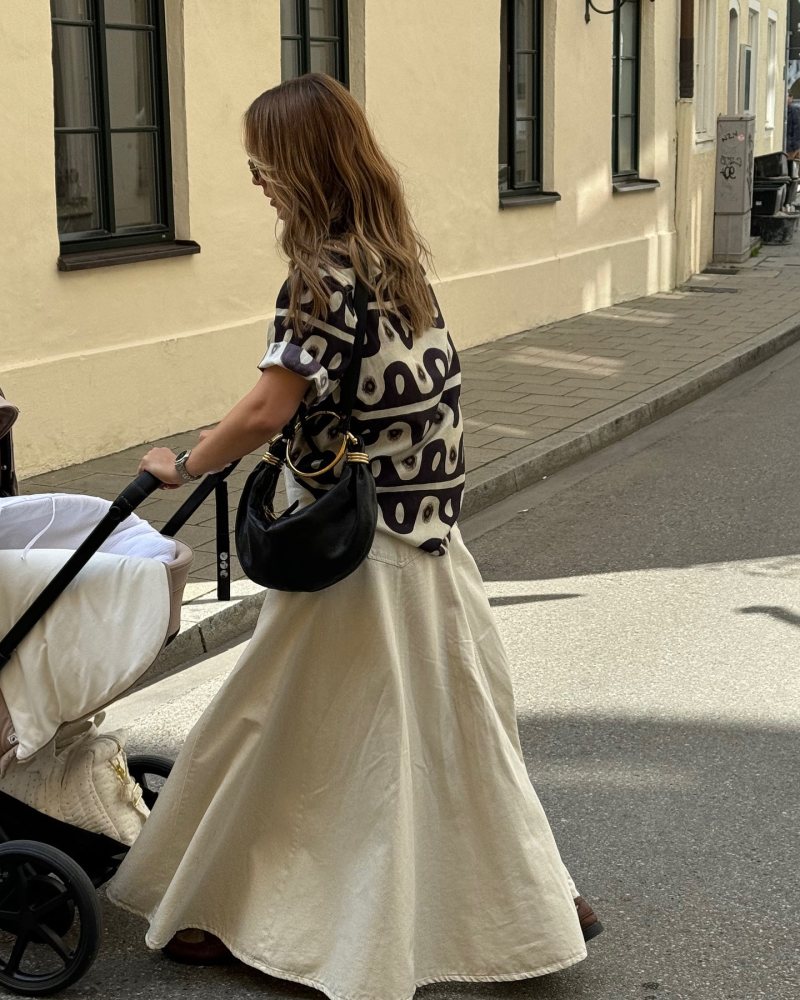 Commas Printed bowling shirt and Chloe SMALL BRACELET HOBO BAG IN GRAINED LEATHER worn by Viky Rader | vikyrader's closet