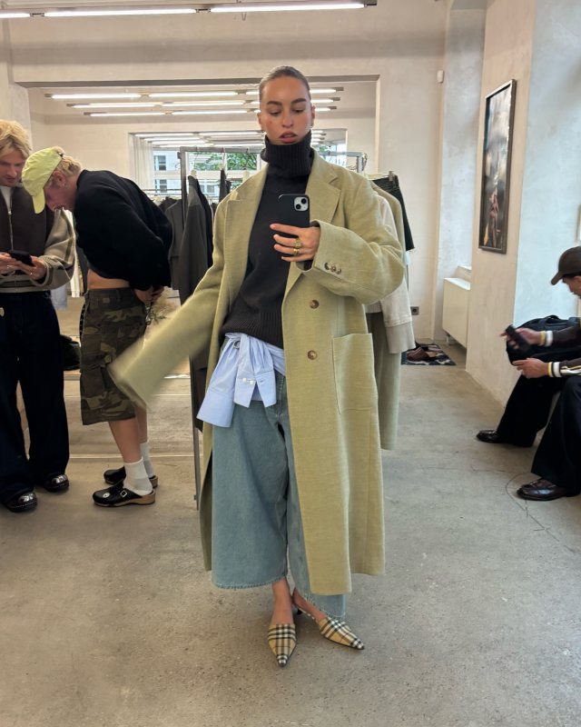 Our Legacy Beige Robe Coat worn by sina anjulie | sina anjulie Outfits and Style
