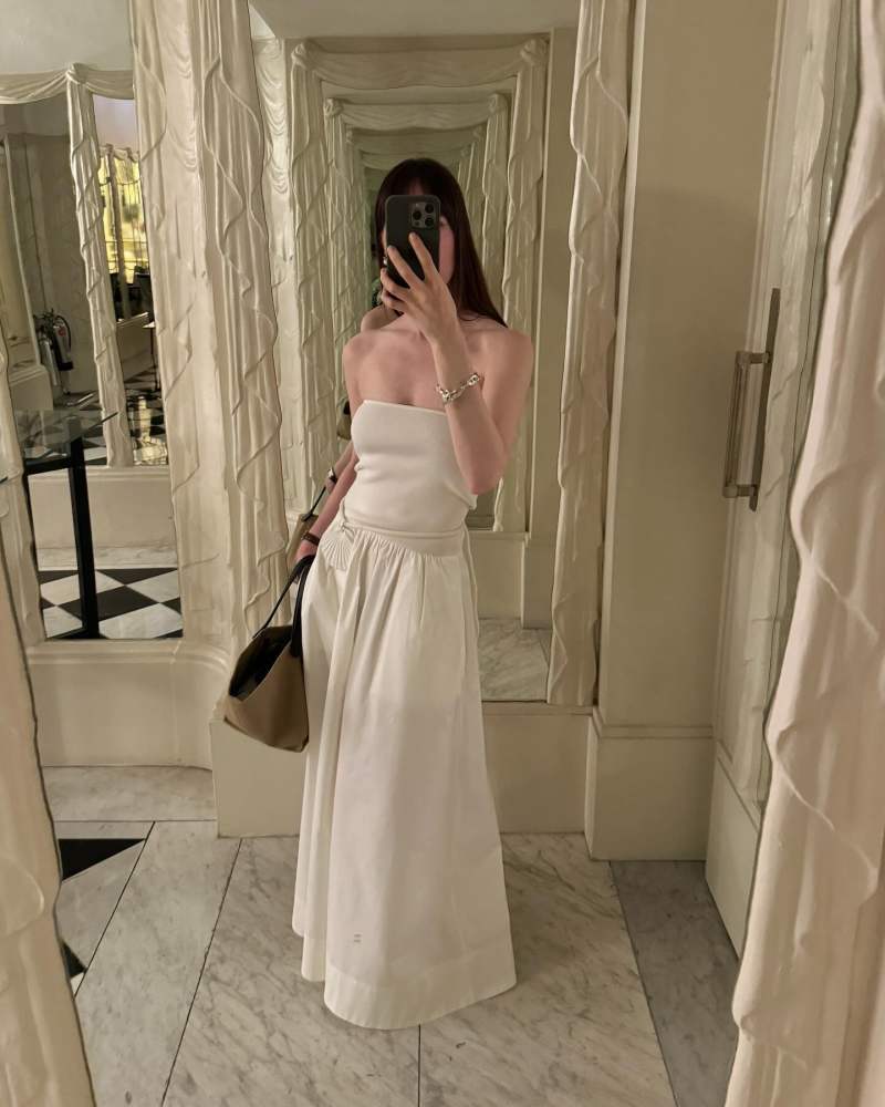 St. Agni Strapless Dress and The Row Idaho twill tote bag worn by Carina Nicklas | looxlikecarrie's closet