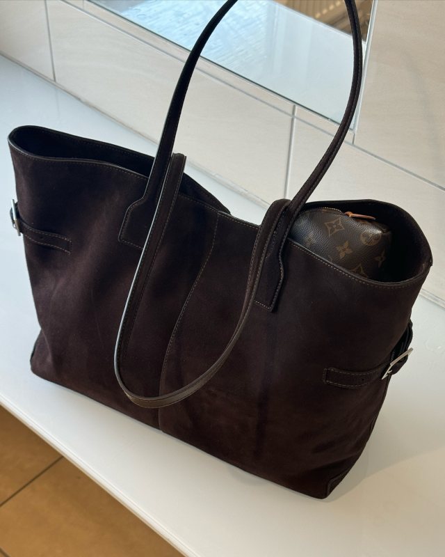 Flattered Lesley Tote Bag Suede Chocolate and LOUIS VUITTON Cosmetic Pouch worn by sophiess | sophiess's closet