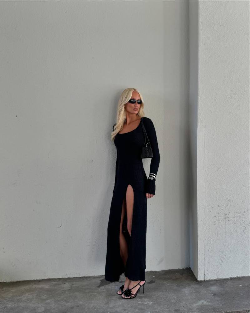 Jacquemus Black Le Chouchou 'La Robe Dao' Maxi Dress, Aquazzura Paris Rose 105mm leather sandals and ALAIA Le Teckel leather shoulder bag worn by Lovisa Worge | lovisaworge's closet