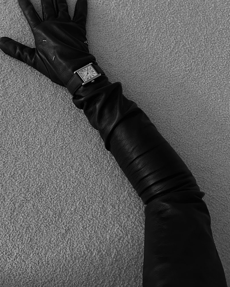 Maison Margiela Long leather gloves  and Cartier Tank Watch worn by Tine Andrea Lauvli | tineandreaa's closet