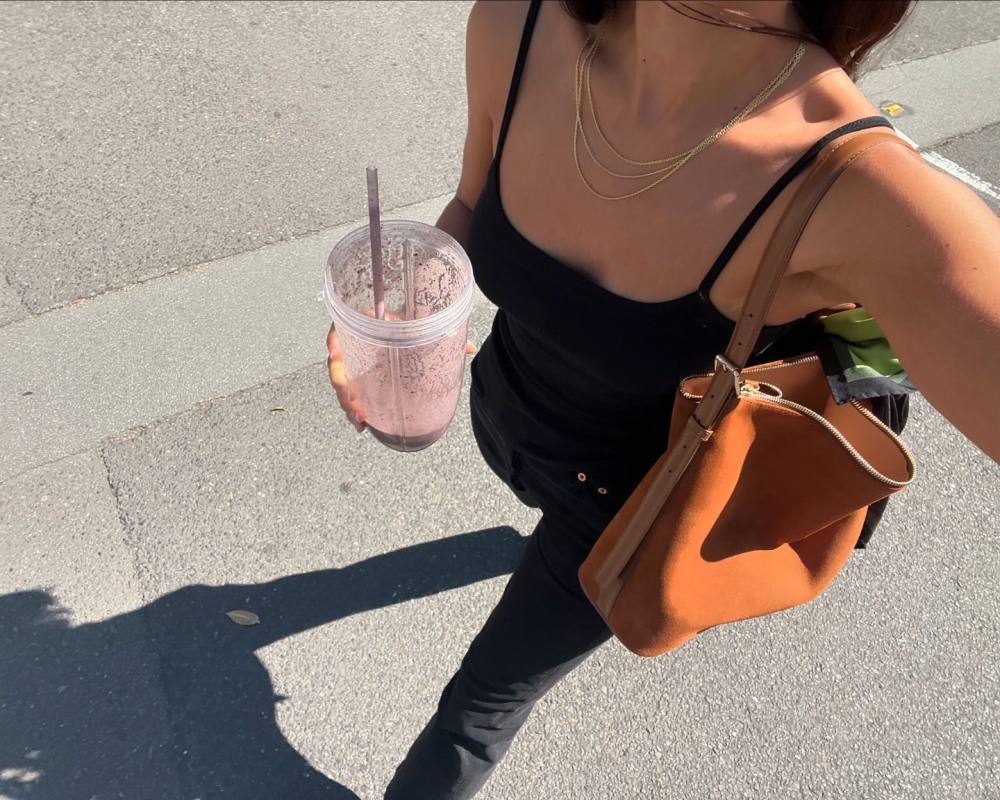 A.P.C. Sac Vera Hobo Bag Cac worn by Bella Thomas | bellathomas's closet