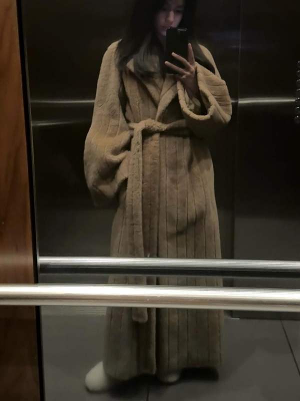 Gabriela Hearst Barring oversized belted wool, silk and cashmere-blend coat and Loro Piana Quinn Boot worn by wwwwwzwwwwww