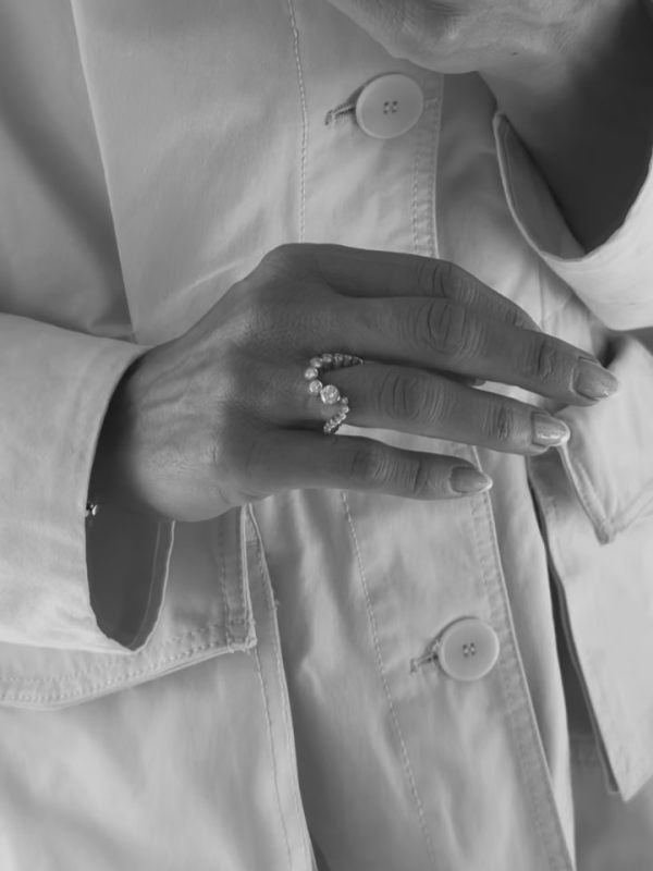 Sophie Bille Brahe Ocean Ensemble Diamant Ring worn by Marie Sander Persson | Marie Sander Persson Outfits and Style