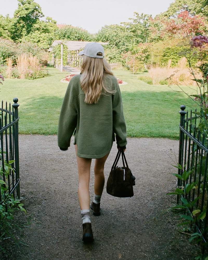 Varley Eleanor Patch Pocket Fleece, MAGDA BUTRYM Brigitte Large suede duffel bag and Gucci Sylke Horsebit Chukka Loafer worn by Pernille Teisbaek | pernilleteisbaek's closet