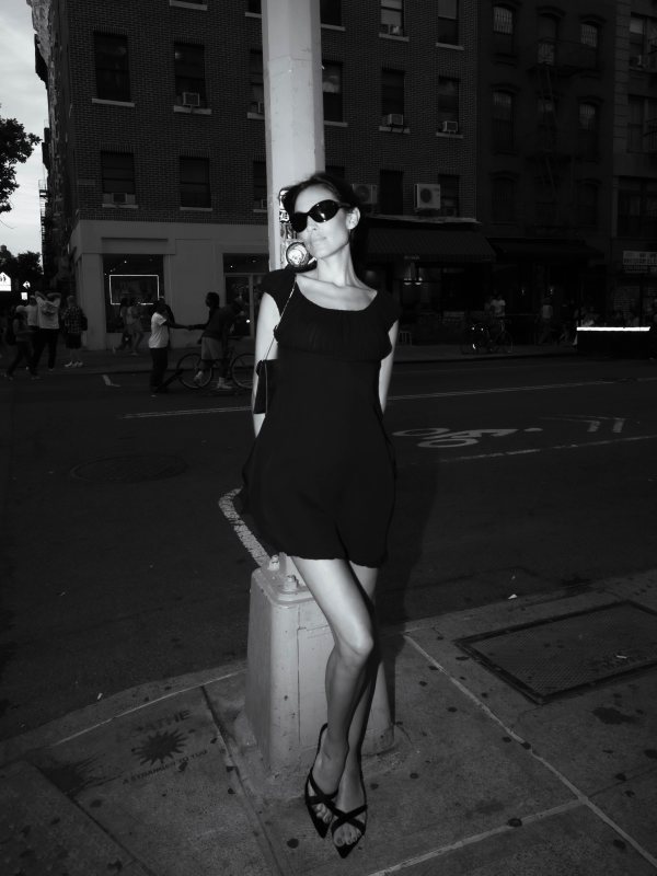 Khaite x Oliver Peoples 1967C worn by Alexa Chung | Alexa Chung Outfits and Style