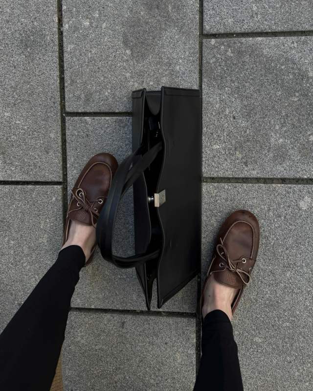 PHOEBE PHILO SMALL KIT CABAS and MIU MIU Unlined bleached leather loafers worn by Annabel Rosendahl | annabelrosendahl's closet