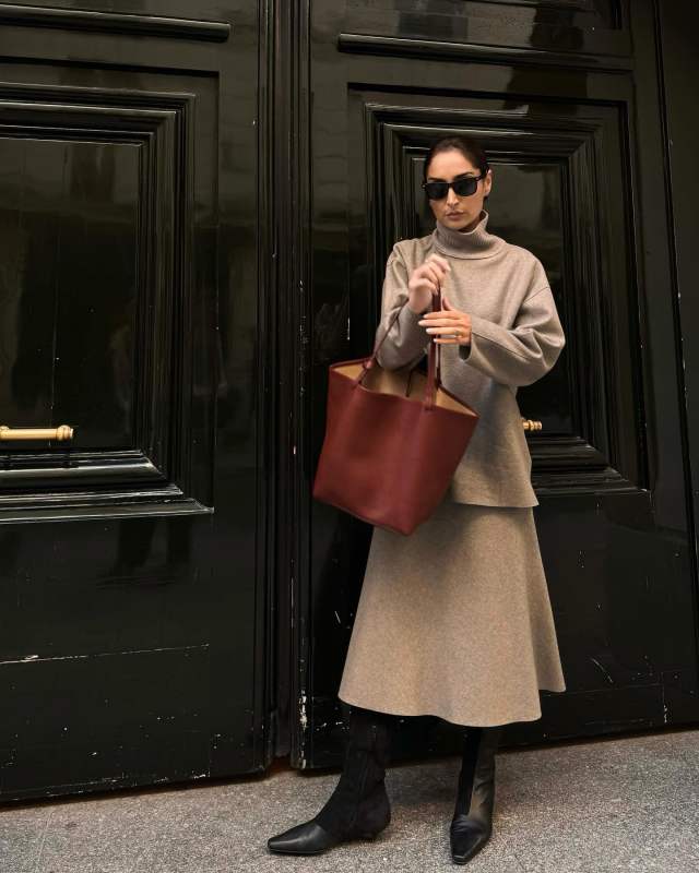 The Row Park Tote Three leather tote bag and Toteme The Slim 35mm knee-high boots worn by Géraldine Boublil | erinoffduty's closet