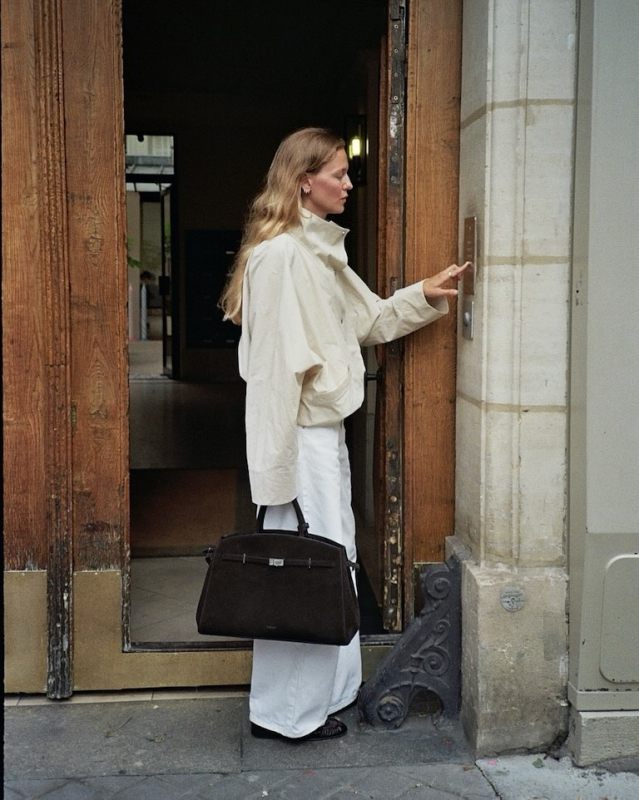 DeMellier The Hudson and Toteme Summer parachute jacket oyster worn by Marie von Behrens-Felipe | Marie von Behrens-Felipe Outfits and Style