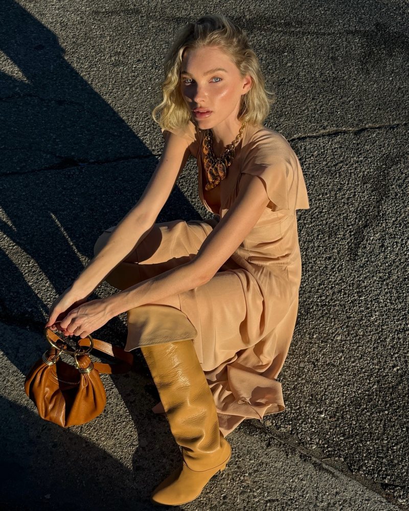 Chloe Eve 70MM Leather Over-The-Knee Boots, Chloe Bracelet Bag Mini in Shiny Grained Calfskin and CHLOE Long flou dress in silk worn by Elsa Hosk | hoskelsa's closet