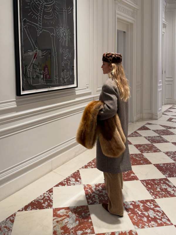 MIU MIU Shearling fur stole and Gigi Burris Tiger Lauren Pillbox worn by Andrijana Savic | Andrijana Savic Outfit and Style