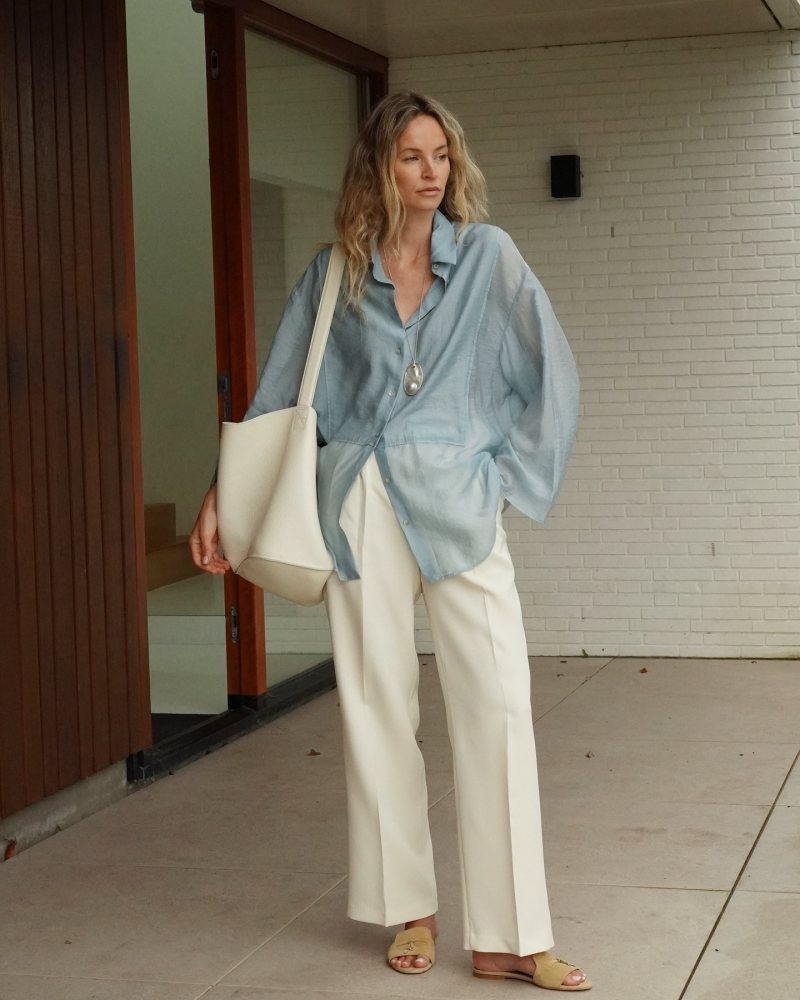 Loro Piana Summer Charms suede sandals and Massimo Dutti OVERSIZE BLOUSE WITH SHIRT COLLAR worn by Anouk Yve | anoukyve's closet