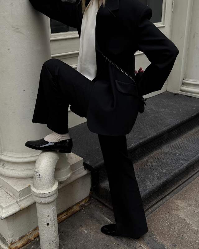 CHANEL Moccasins Patent Calfskin Black worn by Christie Tyler | christietyler's closet