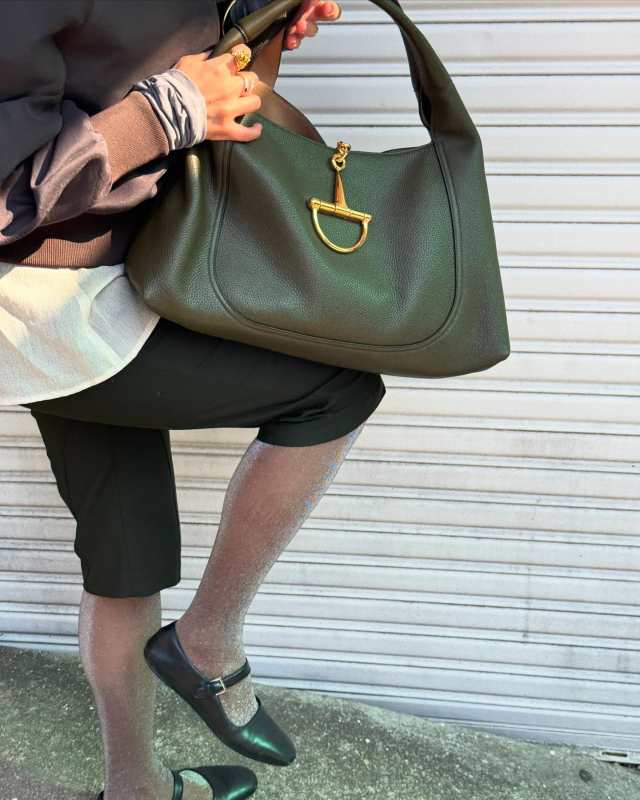 Gucci Softbit maxi shoulder bag worn by Sunrin Jeoung | Sunrin Jeoung Outfits and Style