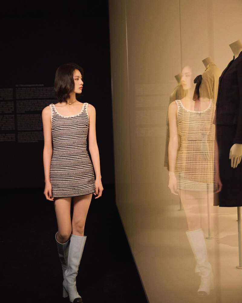 CHANEL Cotton Tweed Dress and CHANEL HIGH BOOTS worn by QiuTian | gurutso_'s closet