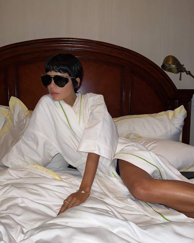 Saint Laurent M137 Amelia Sunglasses Black/Gold/Black worn by Jen Ceballos | endlesslyloveclub's closet