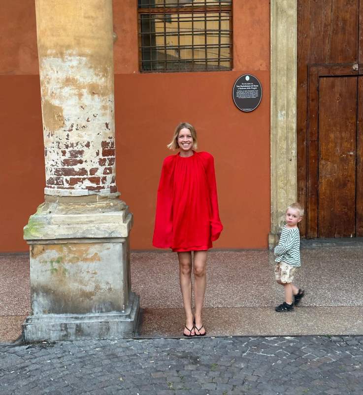 COS THE CRINKLED SILK-CHIFFON BLOUSE worn by Hanna Stefansson | hannastefansson's closet