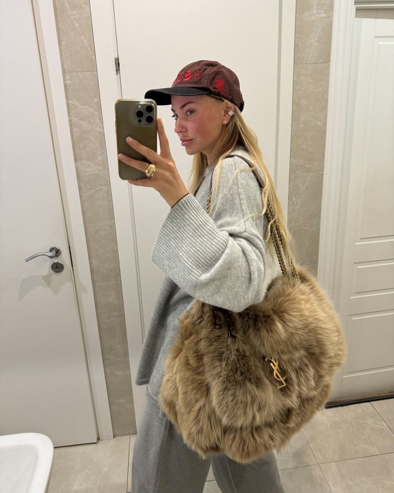 Saint Laurent NIKI OVERSIZED in shearling worn by Marina nms_mn | nms_mn's closet