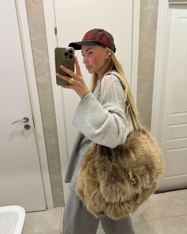 Saint Laurent NIKI OVERSIZED in shearling worn by Marina nms_mn | nms_mn's closet