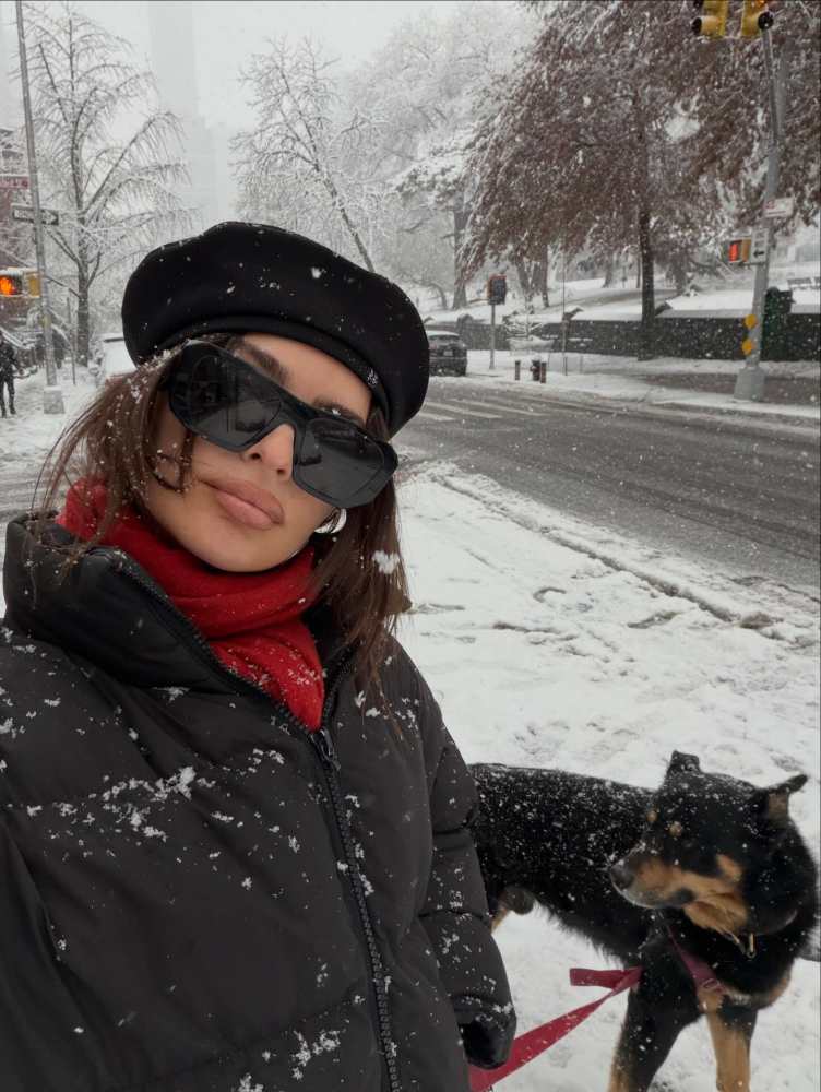 Ruslan Baginskiy Stitched-logo Beret and PRADA Prada Symbole sunglasses worn by Emily Ratajkowski | Emily Ratajkowski Outfit and Style