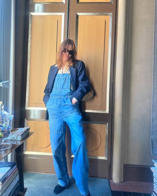 Madewell Alexa Chung for Madewell Denim Overalls in Hockley Wash and LOEFFLER RANDALL Landon Black Satin Ballet Flat worn by Alexa Chung | alexachung's closet