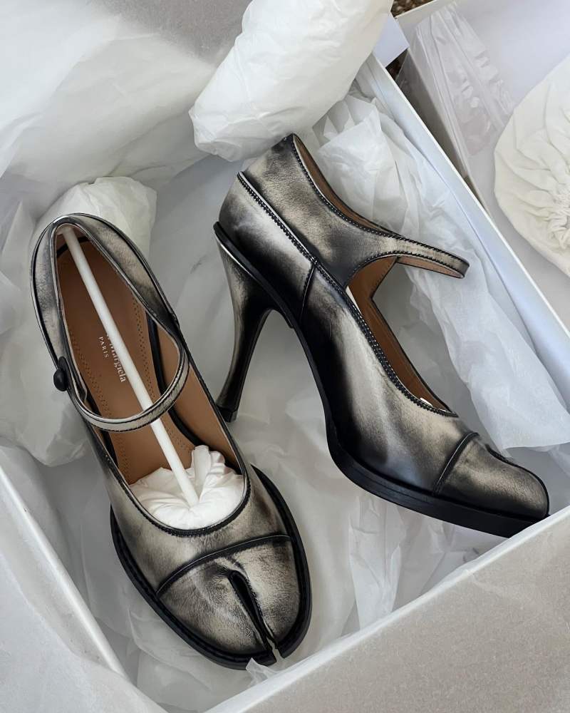 Maison Margiela Bourgeoise 100mm leather pumps worn by Marta Cygan | lifeofboheme's closet