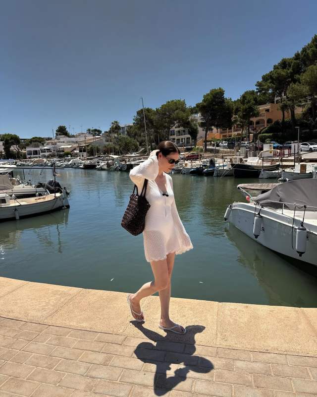 THE Garment Tanzania Short Dress, THE ROW Estelle raffia tote bag worn by Annabel Rosendahl | annabelrosendahl's closet