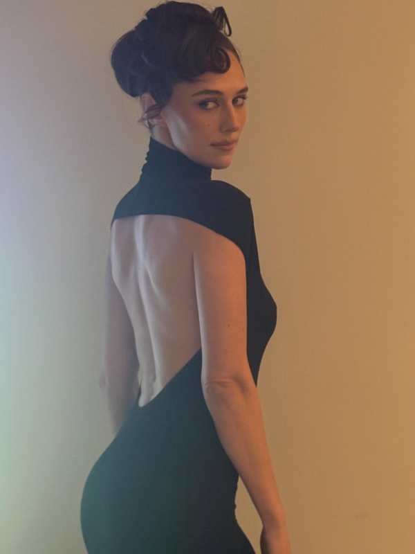 COLLEEN ALLEN Backless Jersey Maxi Dress worn by DEVON CARLSON | DEVON CARLSON Outfits and Style