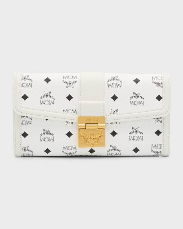 Tracy Large Monogram Wallet on Chain