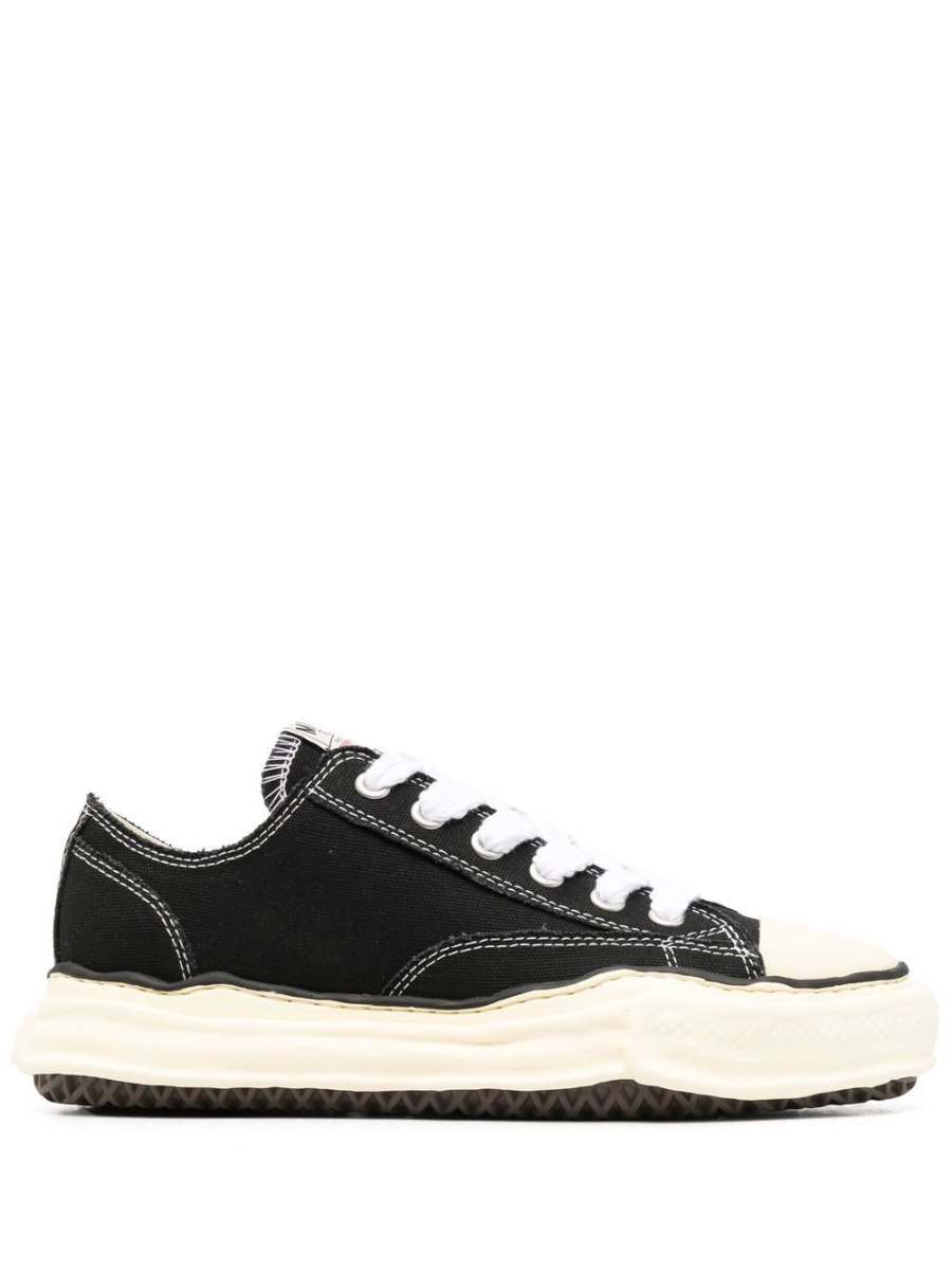 logo-patch lace-up sneakers