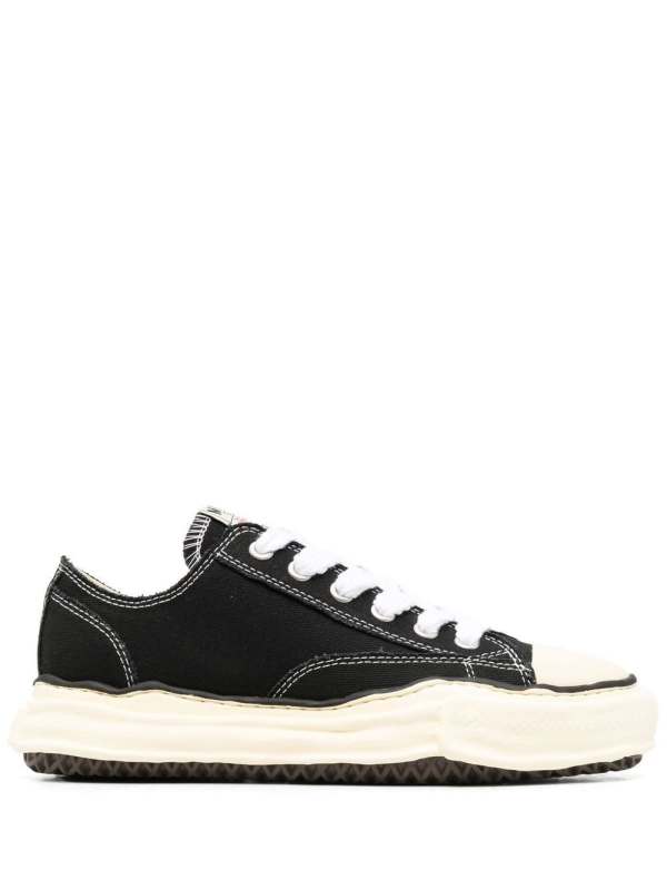 logo-patch lace-up sneakers