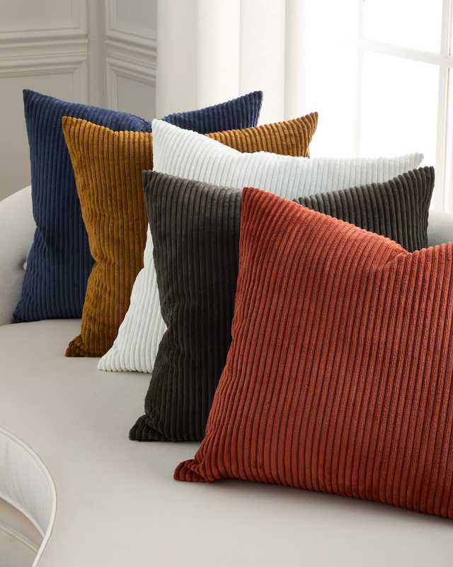 Tuft Decorative Pillow, 24" Square