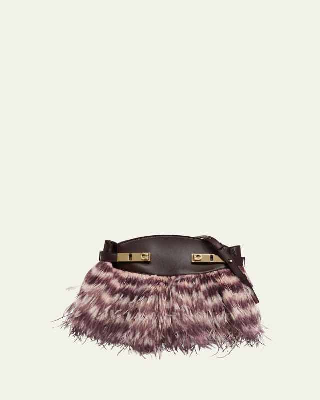 Hug Small Feathers Pouch Clutch Bag