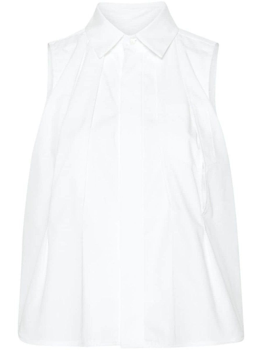 cut-out sleeveless shirt