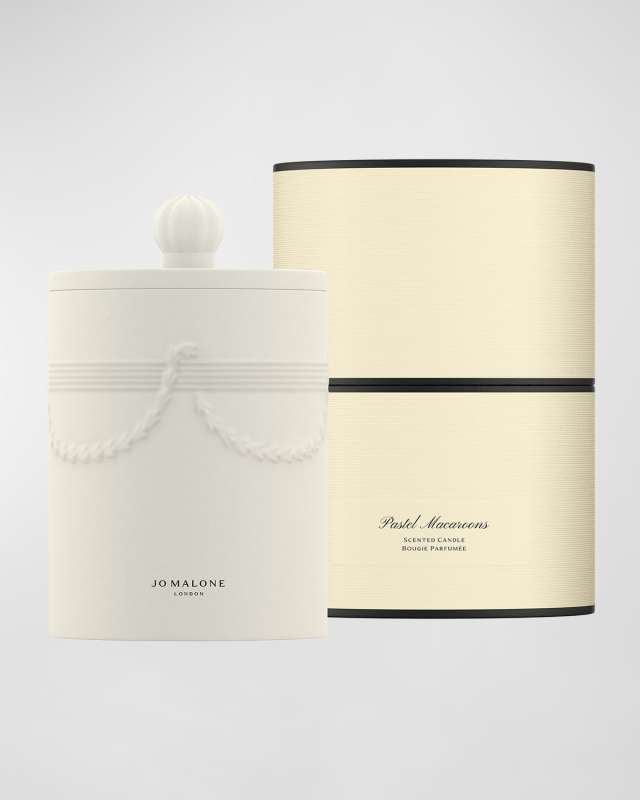 10.6 oz. Pastel Macaroons Candle