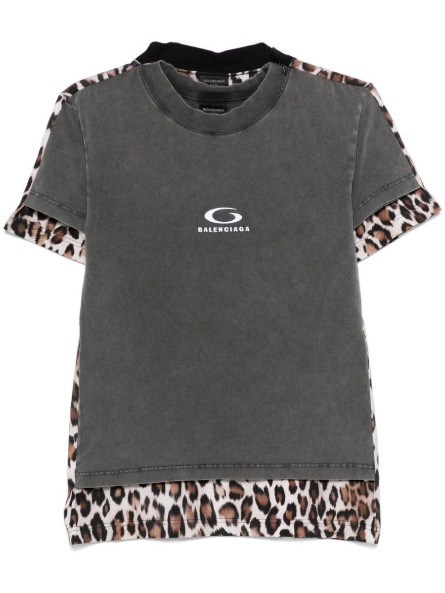 leopard-print T-shirt