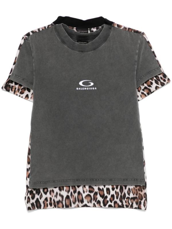 leopard-print T-shirt