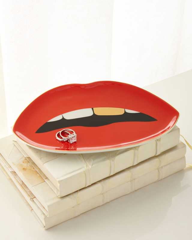 Lip-Shaped Tray