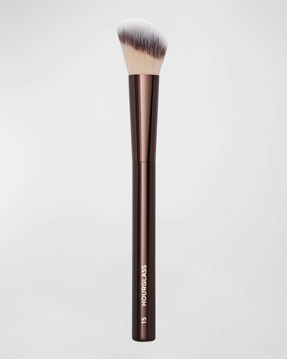 No. 15 Blush Brush