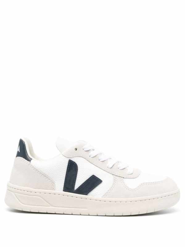 V-10 low-top sneakers