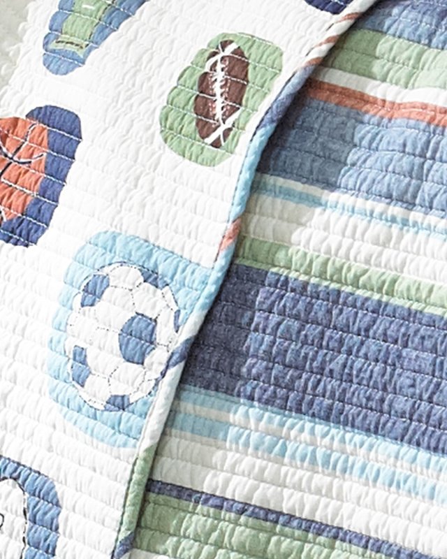 MVP Twin Quilt Set