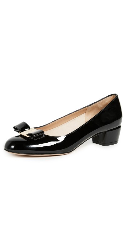 FERRAGAMO Vara Low Pumps Nero