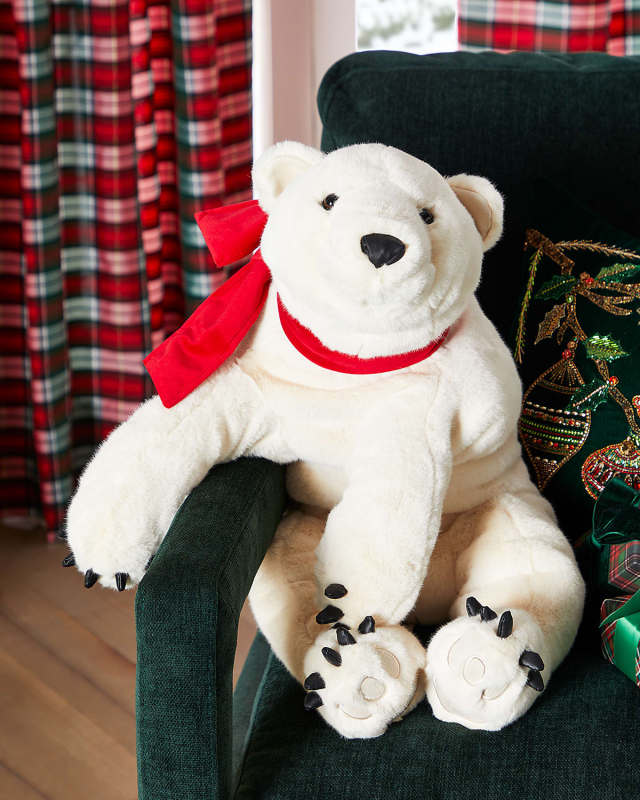 Christmas Jubilee Vanilla Cream Bear Hug, 26"