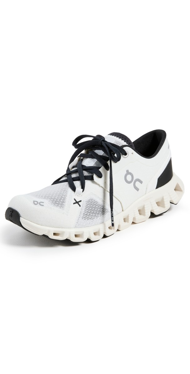 On Cloud X 3 Sneakers White/Black